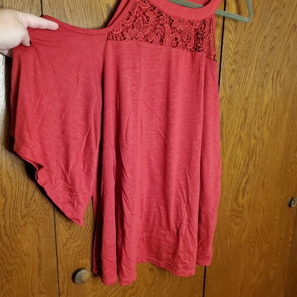 Torrid Knit Jersey Crew Neck Lace Inset Cold Shoulder Top - Picture 5 of 6